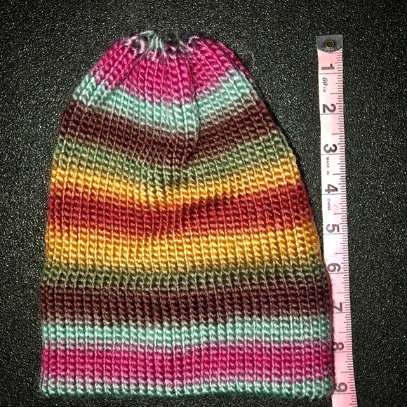 Knit Stocking Hat/Beanie - Picture 2 of 4